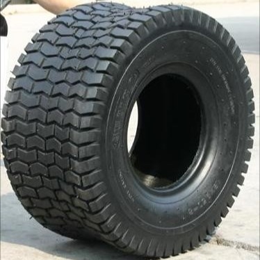 El bloque ISO9001 sin tubo todo el terreno pone un neumático el neumático 18x9.5-8 del fango de ATV
