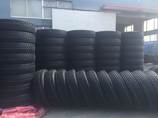 1200R20 HEAVY DUTY TRUCK TIRE